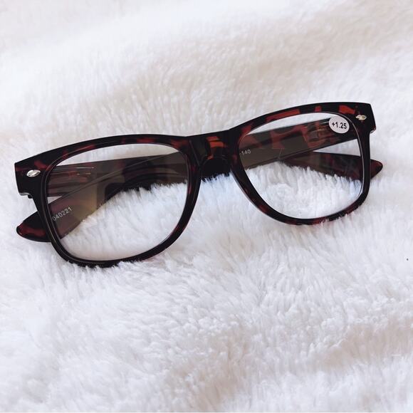 Stylens Accessories - Tara Brown Rectangular Reader Glasses